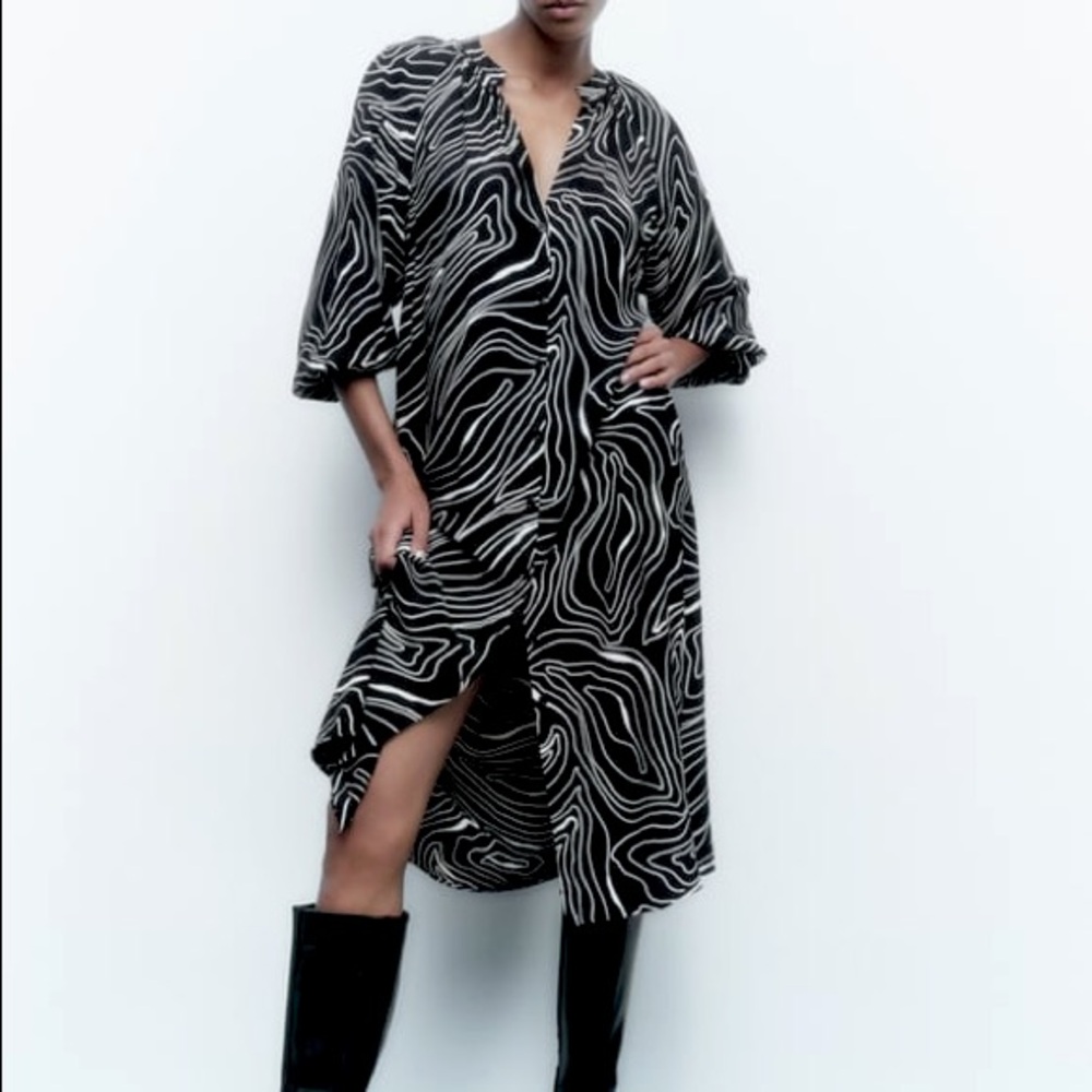 NWT Zara Printed Midi Dress — XL